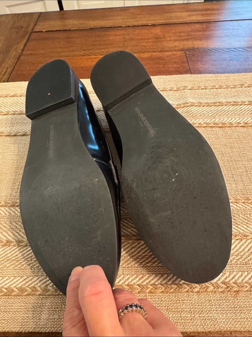 Banana Republic classic black